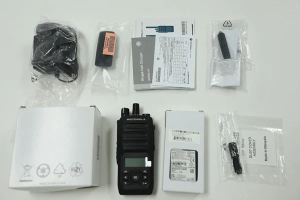 Motorola MOTOTRBO R5 Two-Way Radio Motorola MOTOTRBO R5 Two-Way Radio
