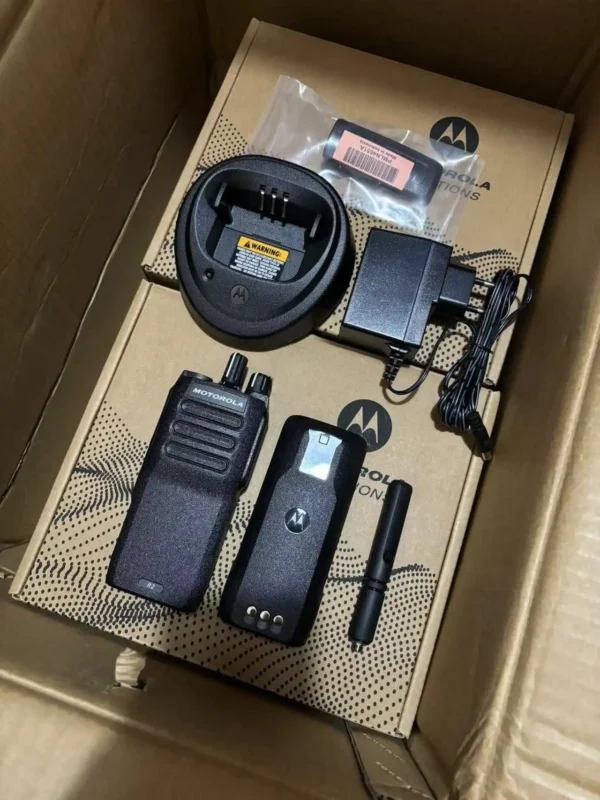 motorola_mototrbo_R2_two_way_radio Motorola MOTOTRBO R2 Two-Way Radio