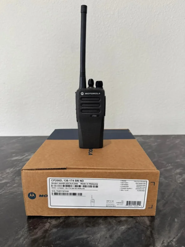 Motorola CP200d Two Way Radio Motorola CP200d