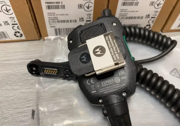 Motorola XVP830 Remote Speaker Microphone BACK Motorola XVP830 Remote Speaker Microphone